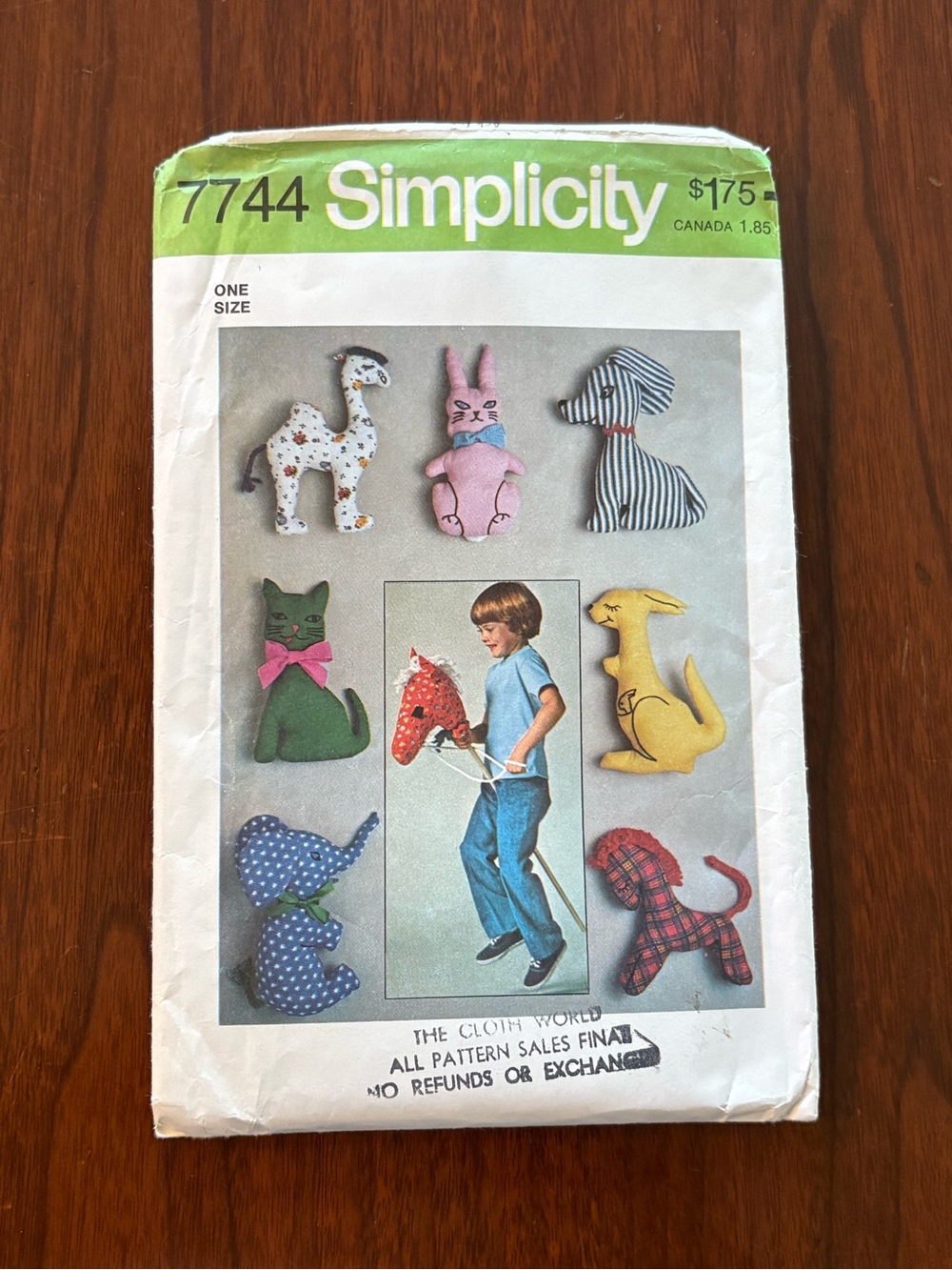 Simplicity Pattern 7744